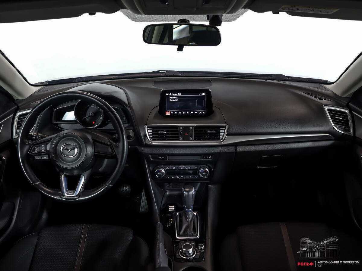 Mazda 3 б/у, 2017, Автоматическая. Фото: #9