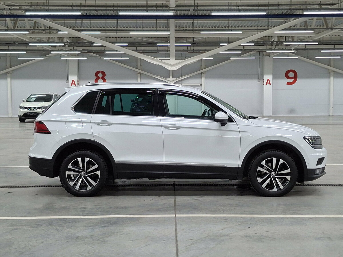 Volkswagen Tiguan б/у, 2020, Роботизированная. Фото: #3