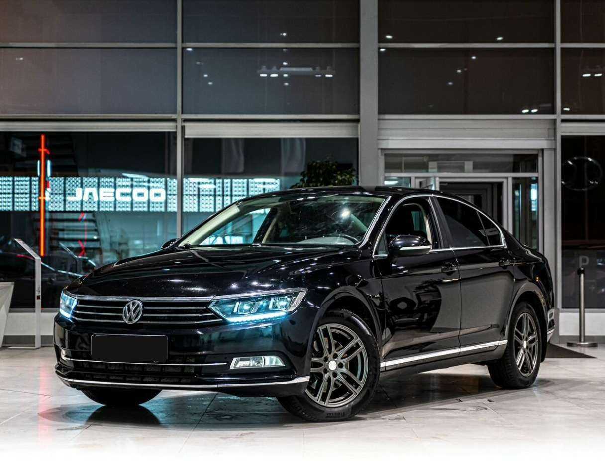 Volkswagen Passat б/у, 2017, Роботизированная. Посмотреть фото