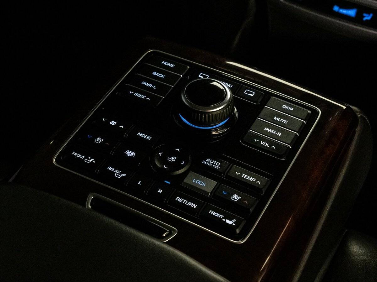 Hyundai Equus б/у, 2015, Автоматическая. Фото: #21