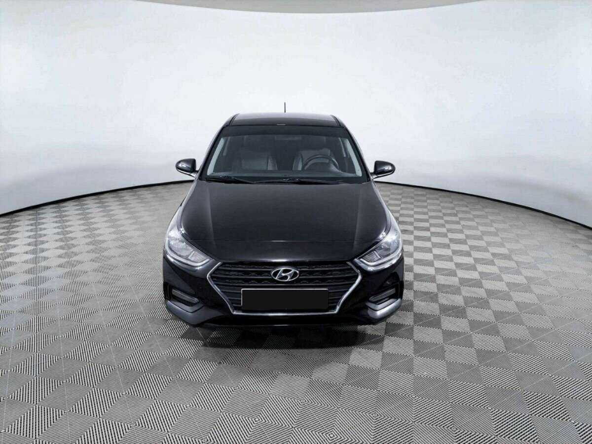Hyundai Solaris б/у, 2018, Механическая. Фото: #1