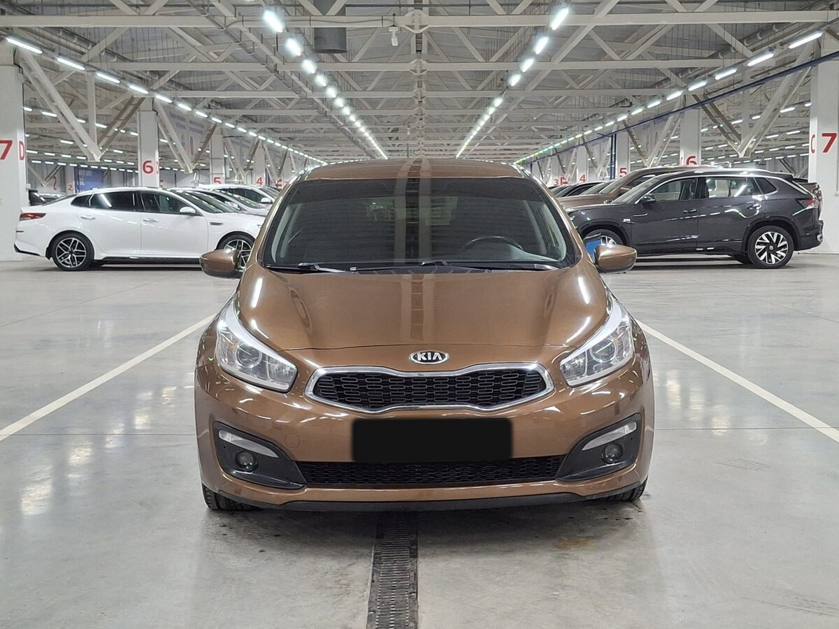 Kia Ceed б/у, 2015, Автоматическая. Фото: #1