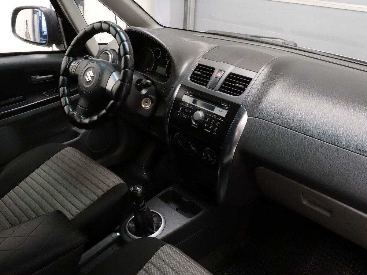 Suzuki SX4 б/у, 2012, Механическая. Фото: #6