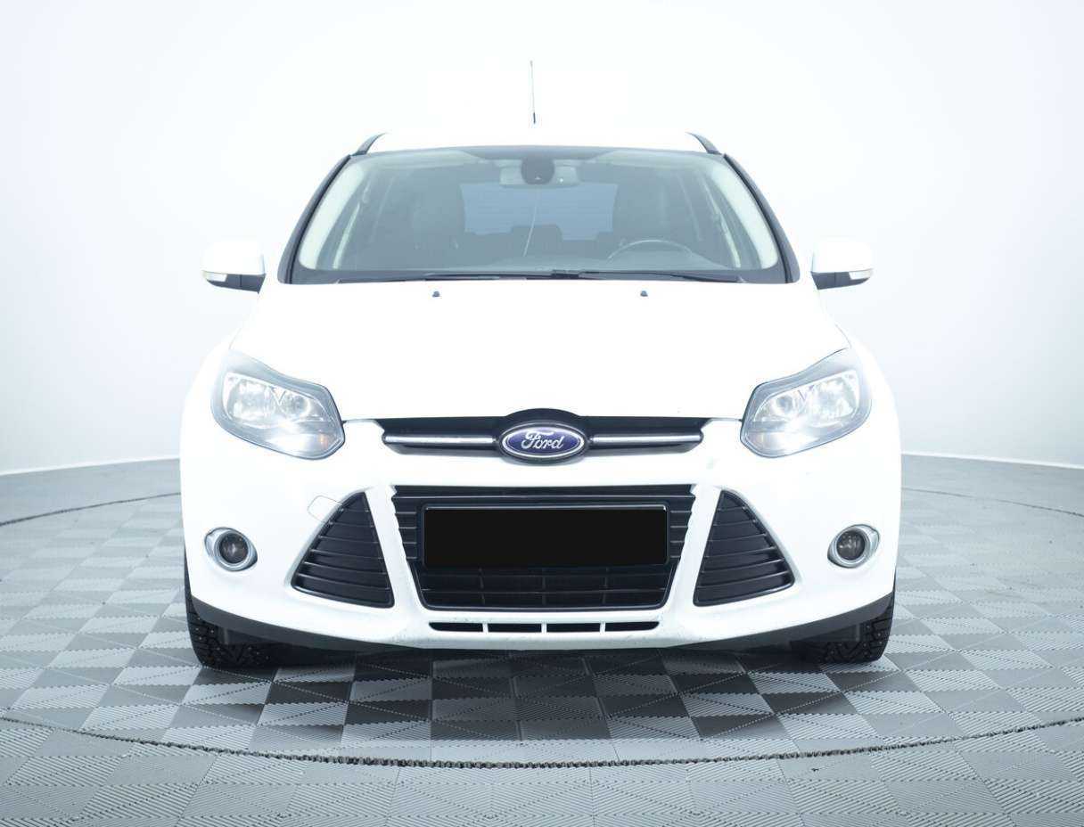 Ford Focus б/у, 2012, Механическая. Фото: #1