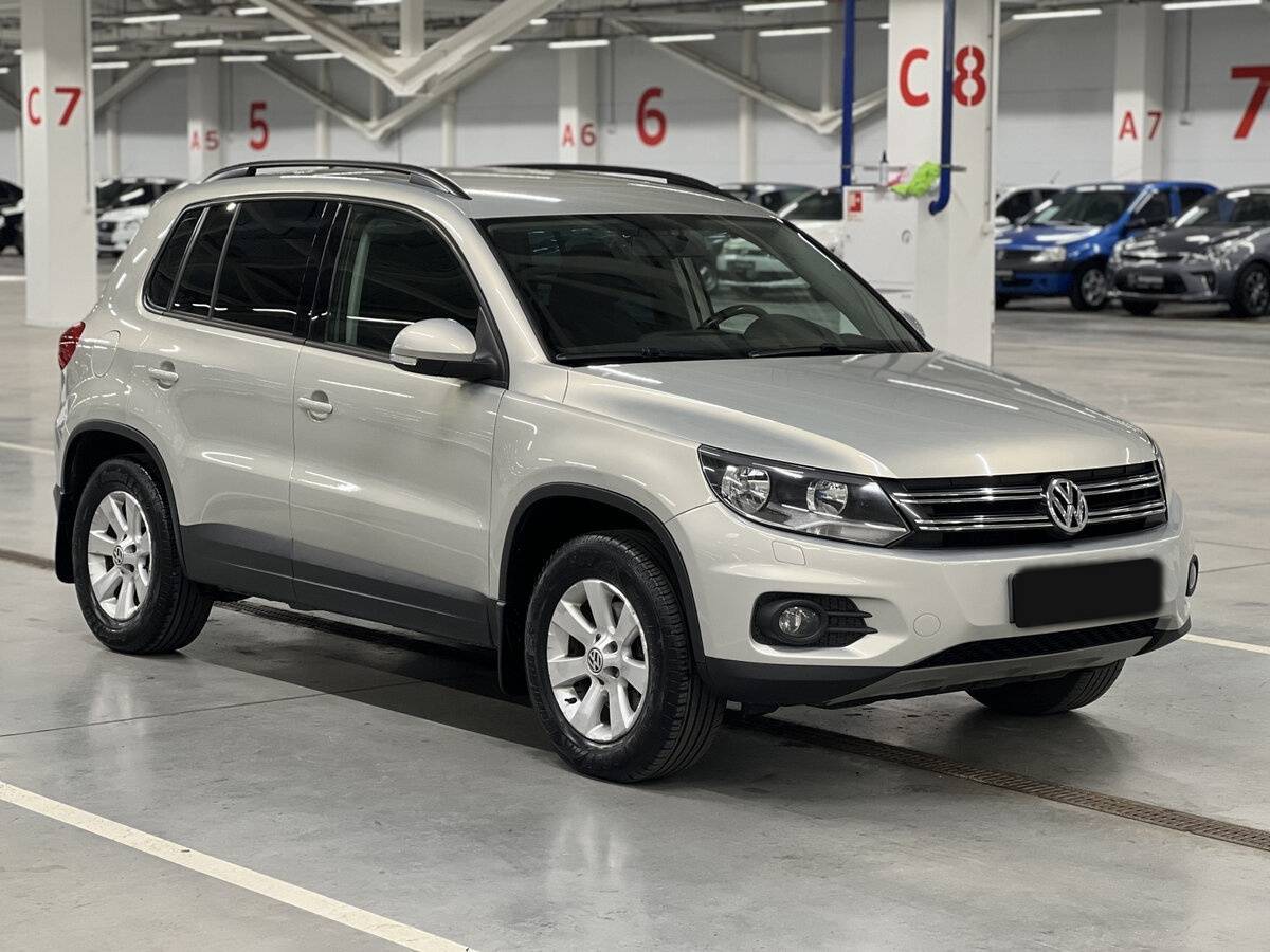 Volkswagen Tiguan б/у, 2012, Автоматическая. Фото: #2