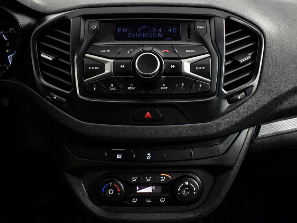 Lada (ВАЗ) Vesta б/у, 2017, Механическая. Фото: #15