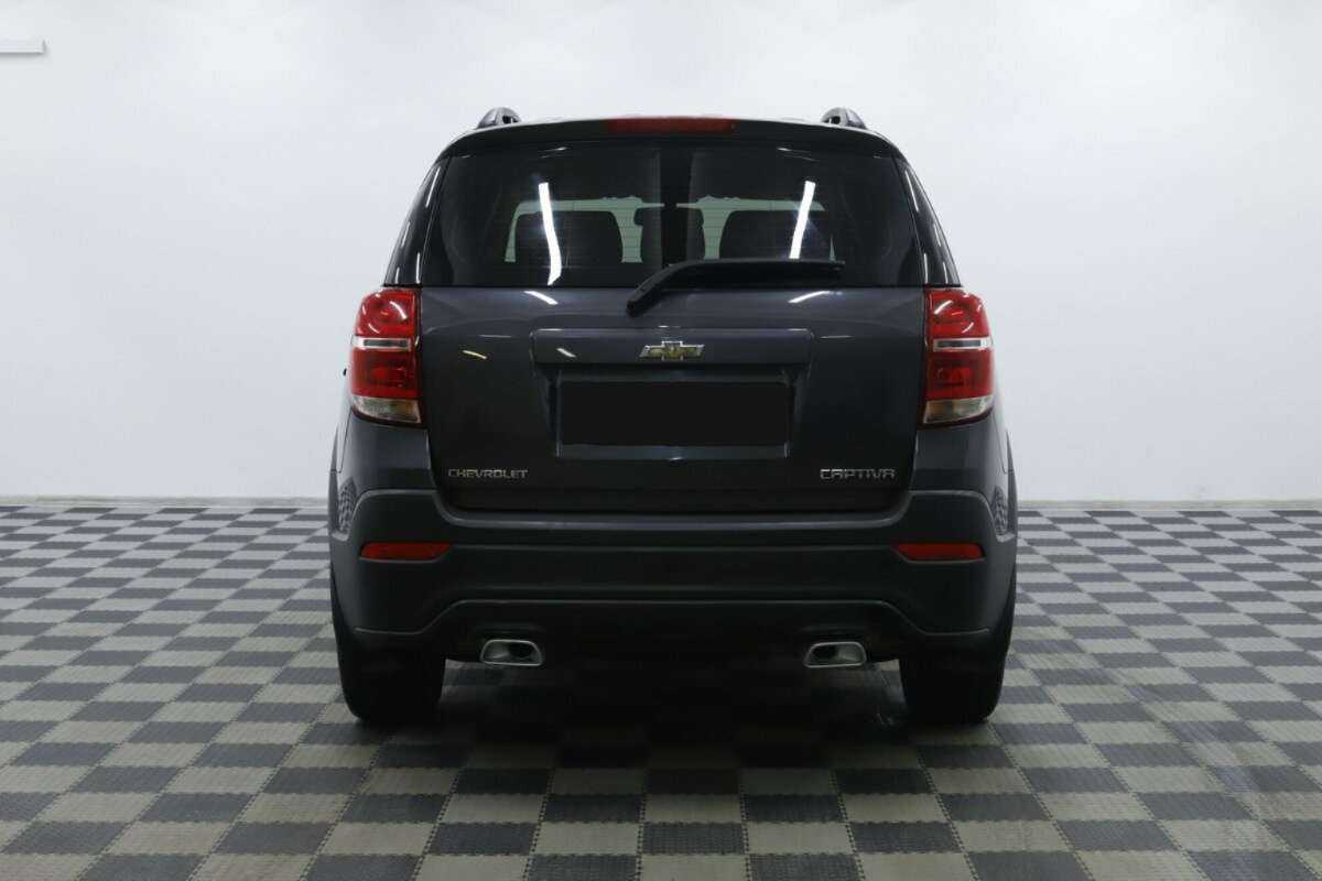 Chevrolet Captiva б/у, 2015, Автоматическая. Фото: #5