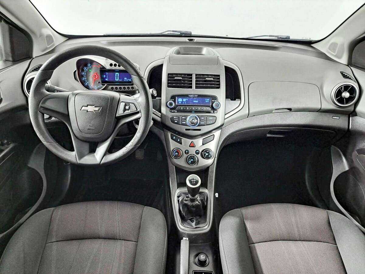 Chevrolet Aveo б/у, 2012, Механическая. Фото: #11