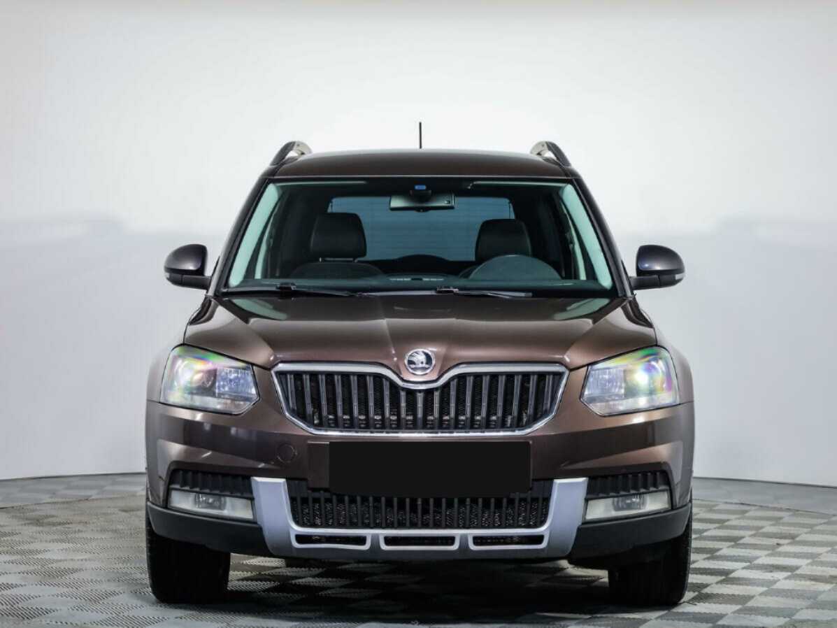 Skoda Yeti б/у, 2015, Роботизированная. Фото: #0