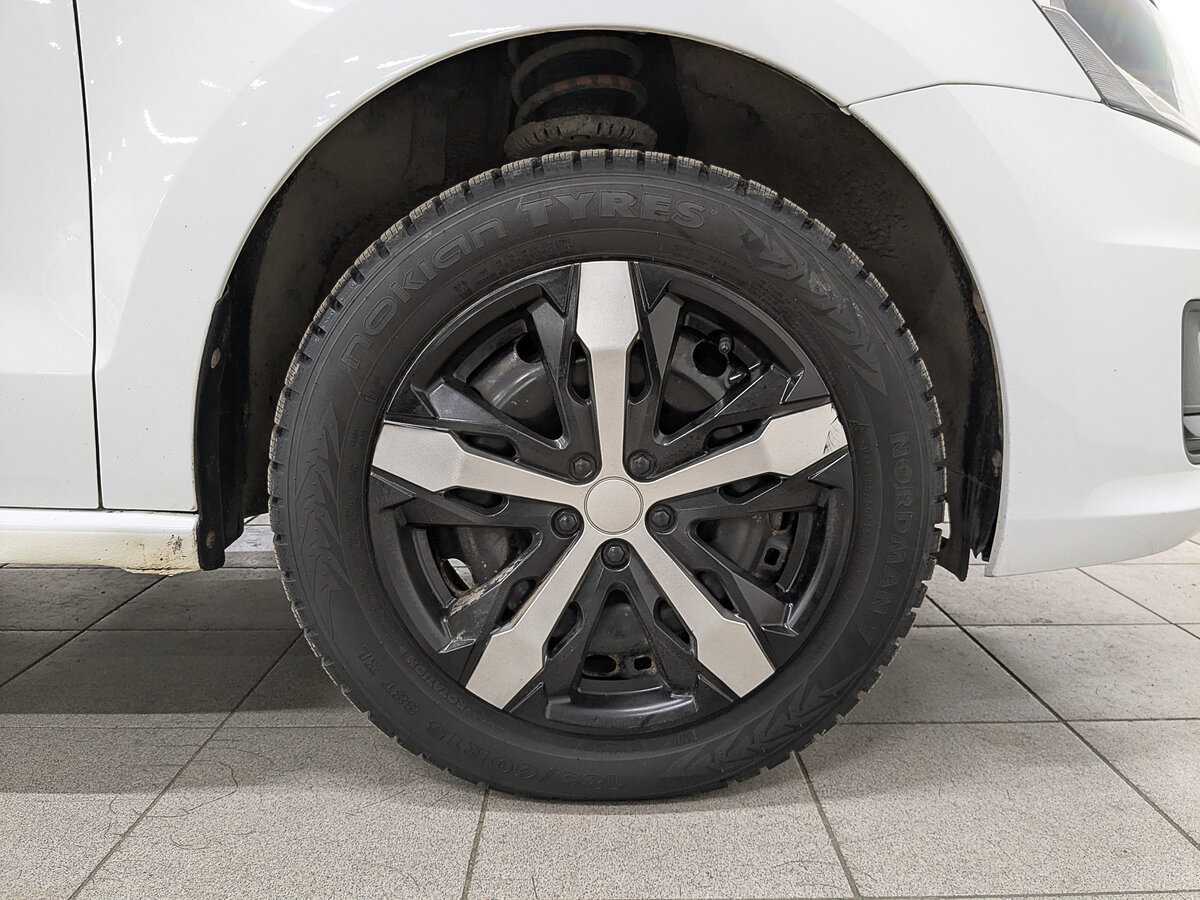 Volkswagen Polo б/у, 2018, Механическая. Фото: #11