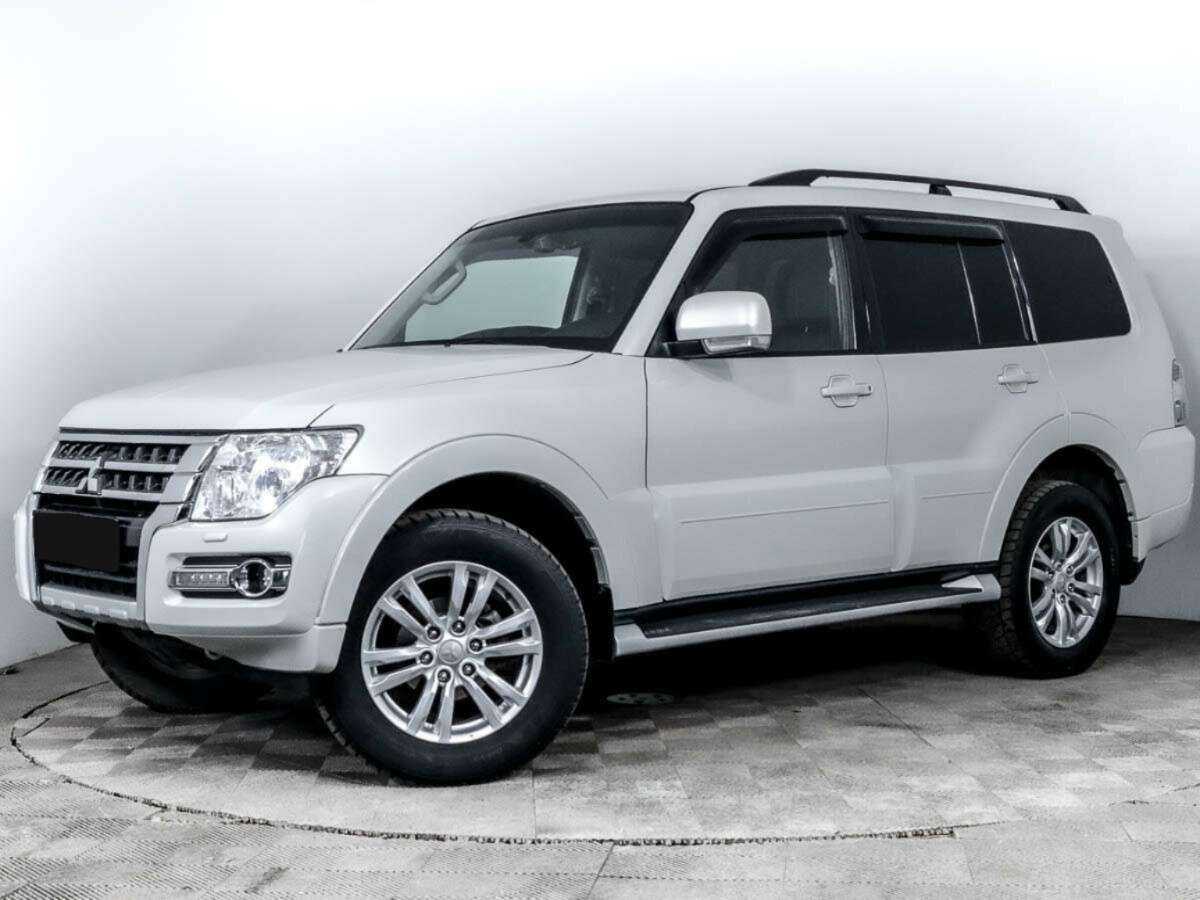 Mitsubishi Pajero б/у, 2015, Автоматическая. Посмотреть фото