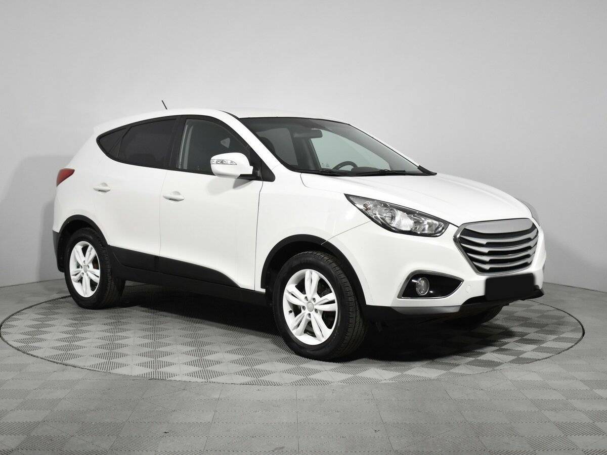 Hyundai ix35 б/у, 2013, Автоматическая. Фото: #2