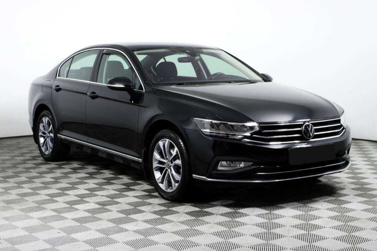 Volkswagen Passat б/у, 2021, Роботизированная. Фото: #2