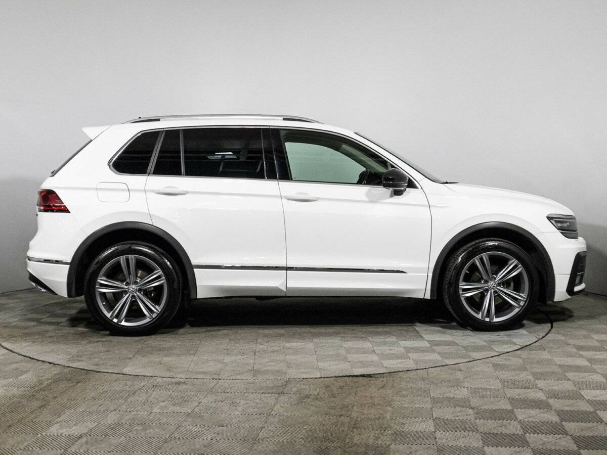 Volkswagen Tiguan б/у, 2020, Роботизированная. Фото: #3