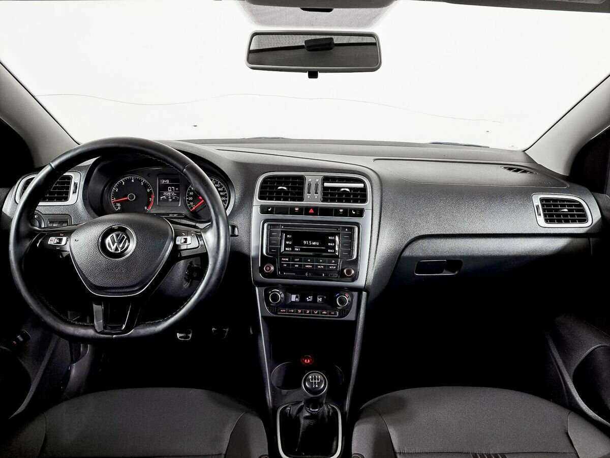 Volkswagen Polo б/у, 2016, Механическая. Фото: #9