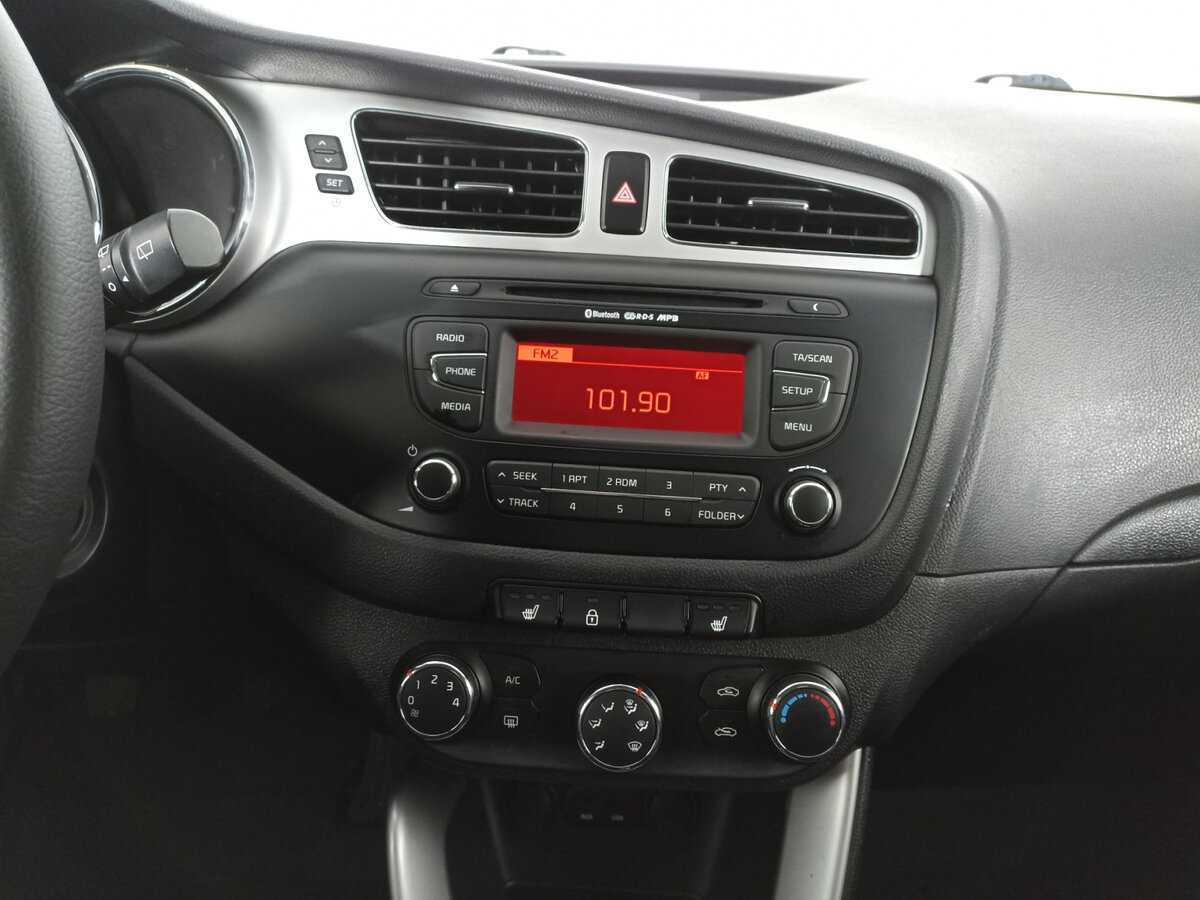 Kia Ceed б/у, 2015, Механическая. Фото: #11