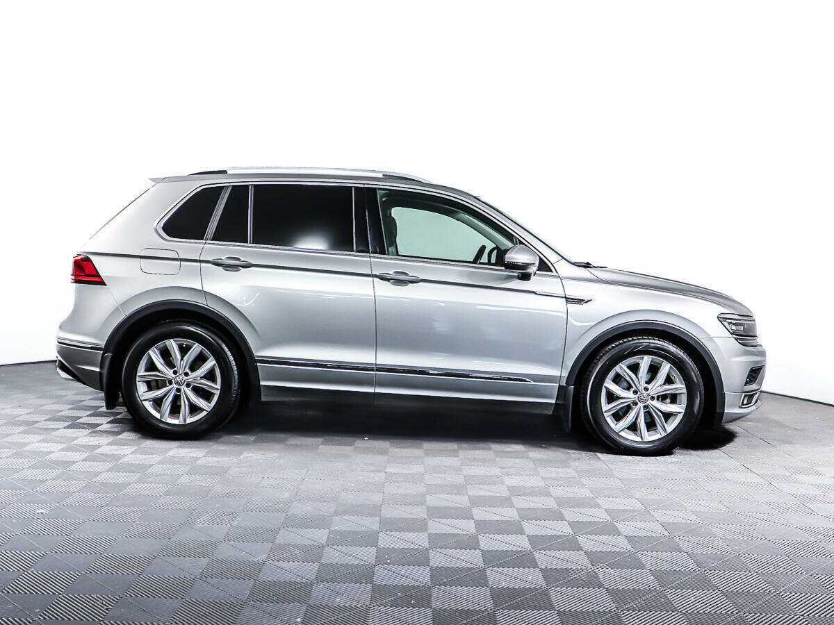 Volkswagen Tiguan б/у, 2017, Роботизированная. Фото: #3
