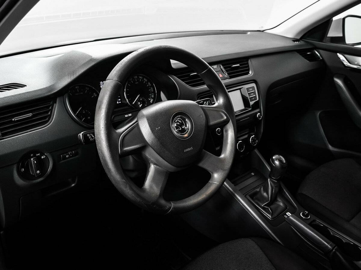 Skoda Octavia б/у, 2014, Механическая. Фото: #11