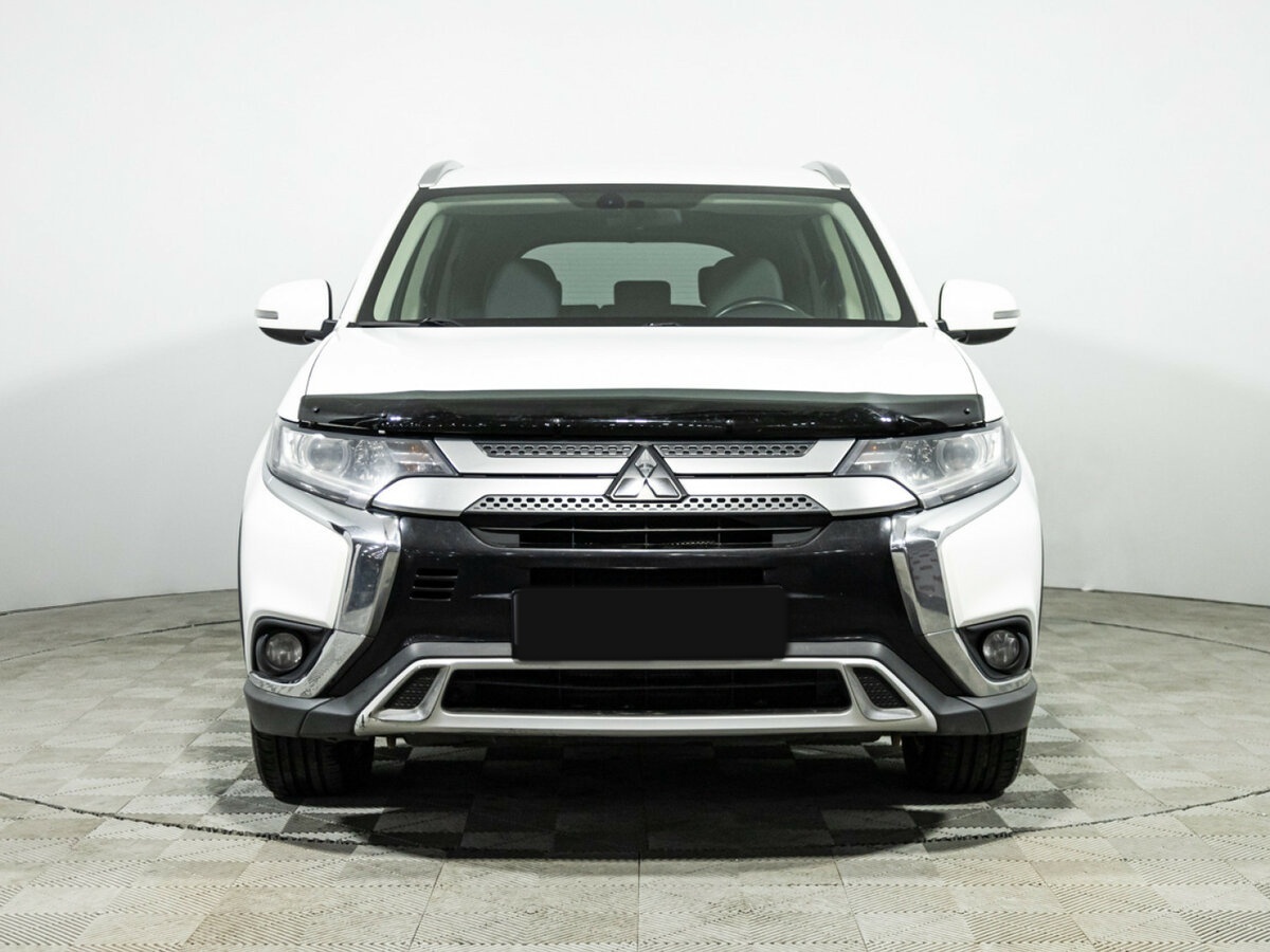 Mitsubishi Outlander б/у, 2019, Вариатор. Фото: #1