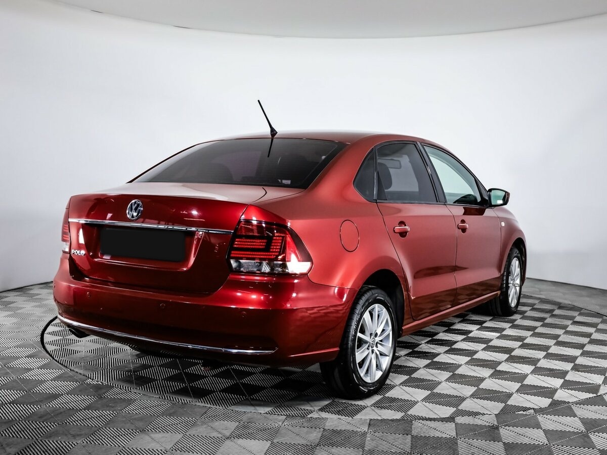 Volkswagen Polo б/у, 2015, Автоматическая. Фото: #4