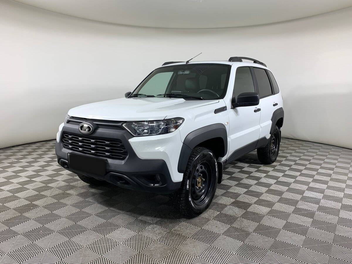 Lada (ВАЗ) Niva б/у, 2024, Механическая. Посмотреть фото