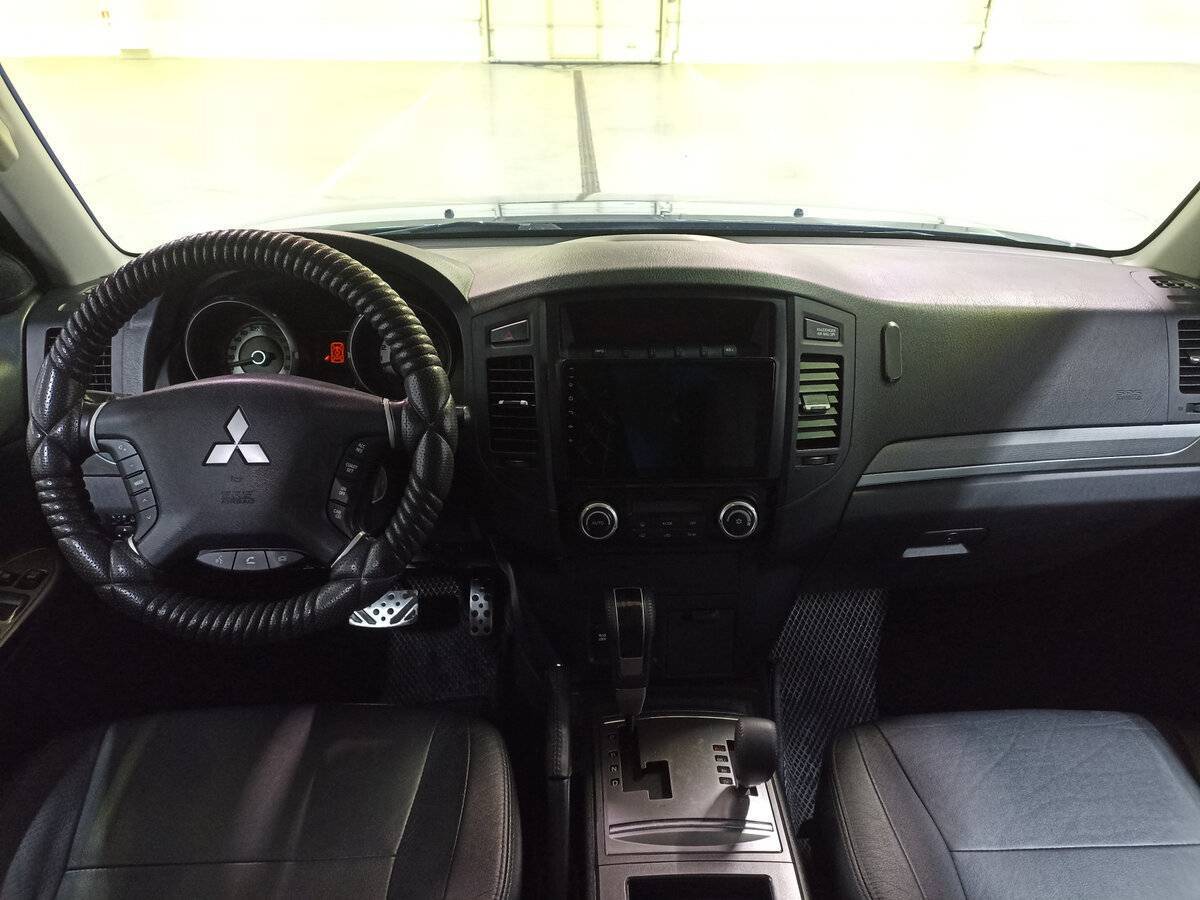 Mitsubishi Pajero б/у, 2012, Автоматическая. Фото: #13
