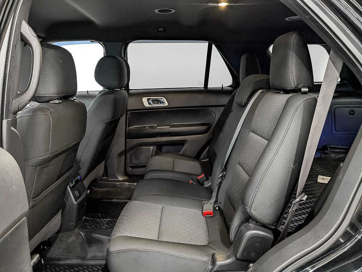 Ford Explorer б/у, 2014, Автоматическая. Фото: #17