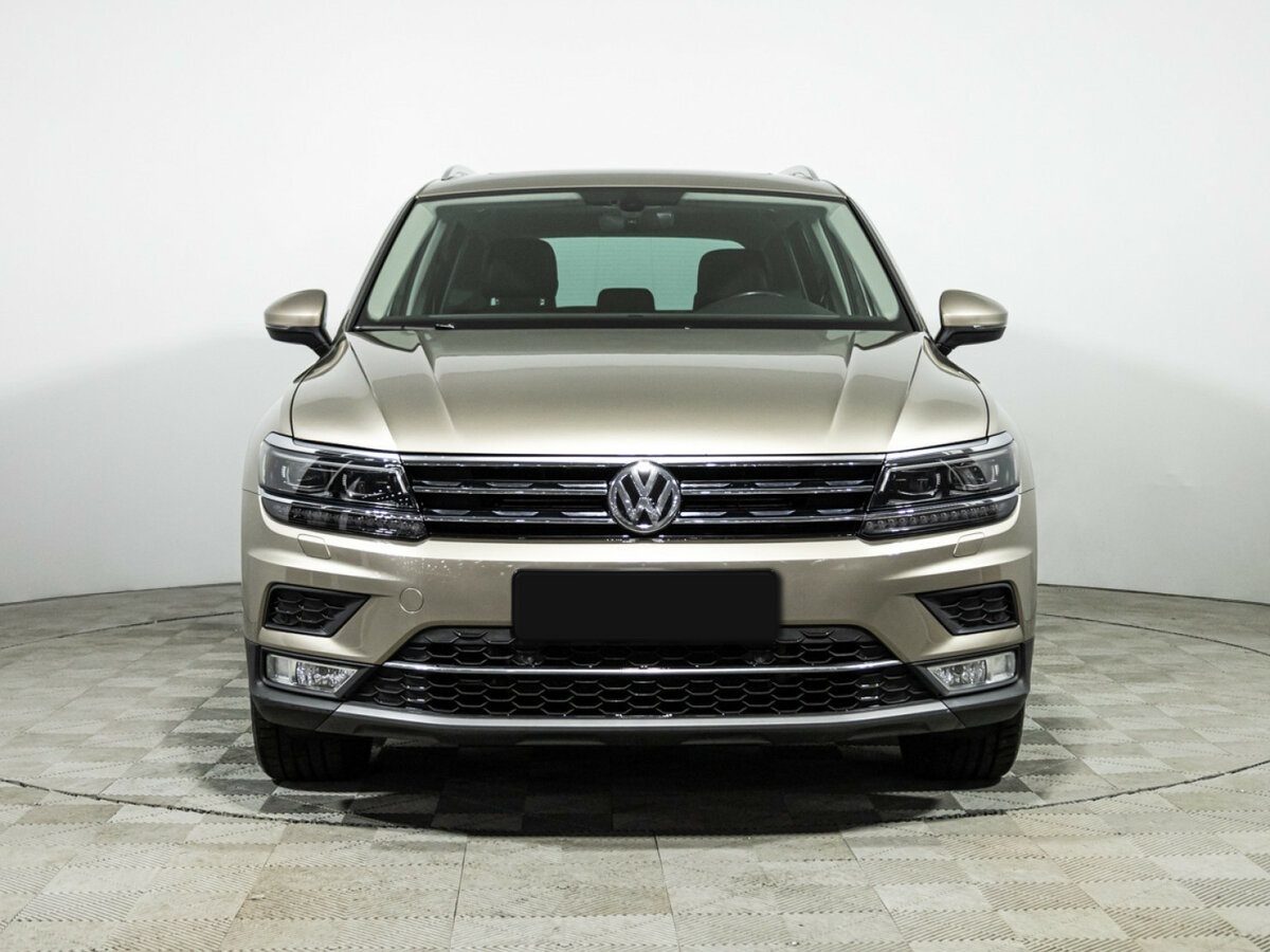 Volkswagen Tiguan б/у, 2017, Роботизированная. Фото: #1