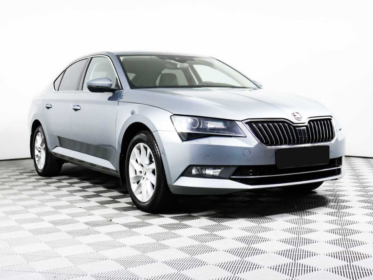 Skoda Superb б/у, 2017, Роботизированная. Фото: #2