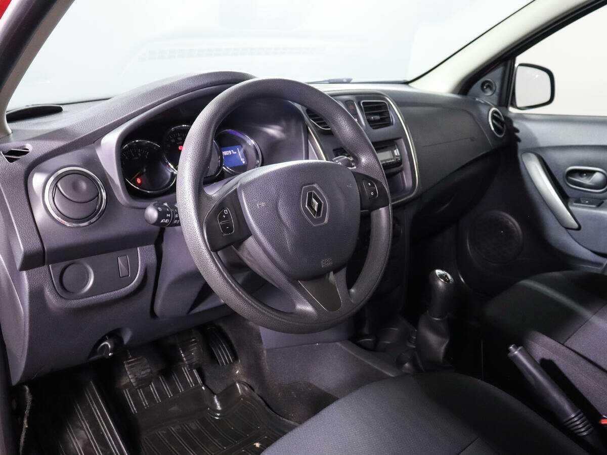 Renault Sandero б/у, 2015, Механическая. Фото: #13