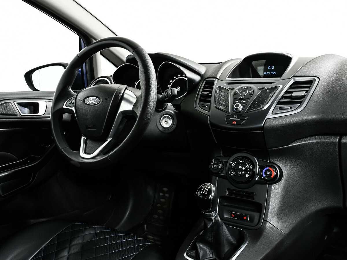 Ford Fiesta б/у, 2015, Механическая. Фото: #8