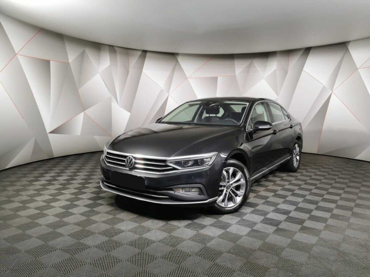 Volkswagen Passat б/у, 2021, Роботизированная. Фото: #0