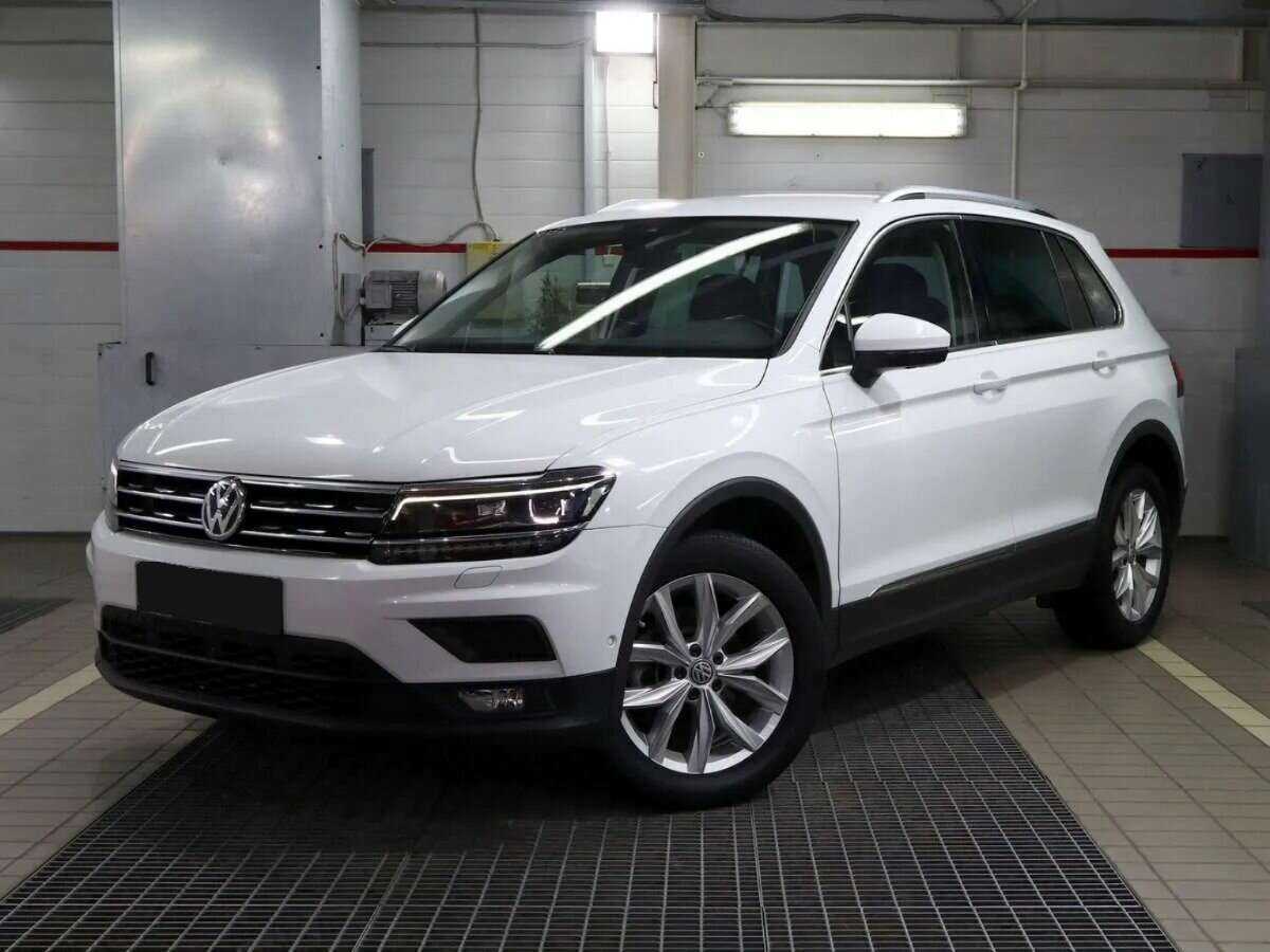 Volkswagen Tiguan б/у, 2020, Роботизированная. Посмотреть фото
