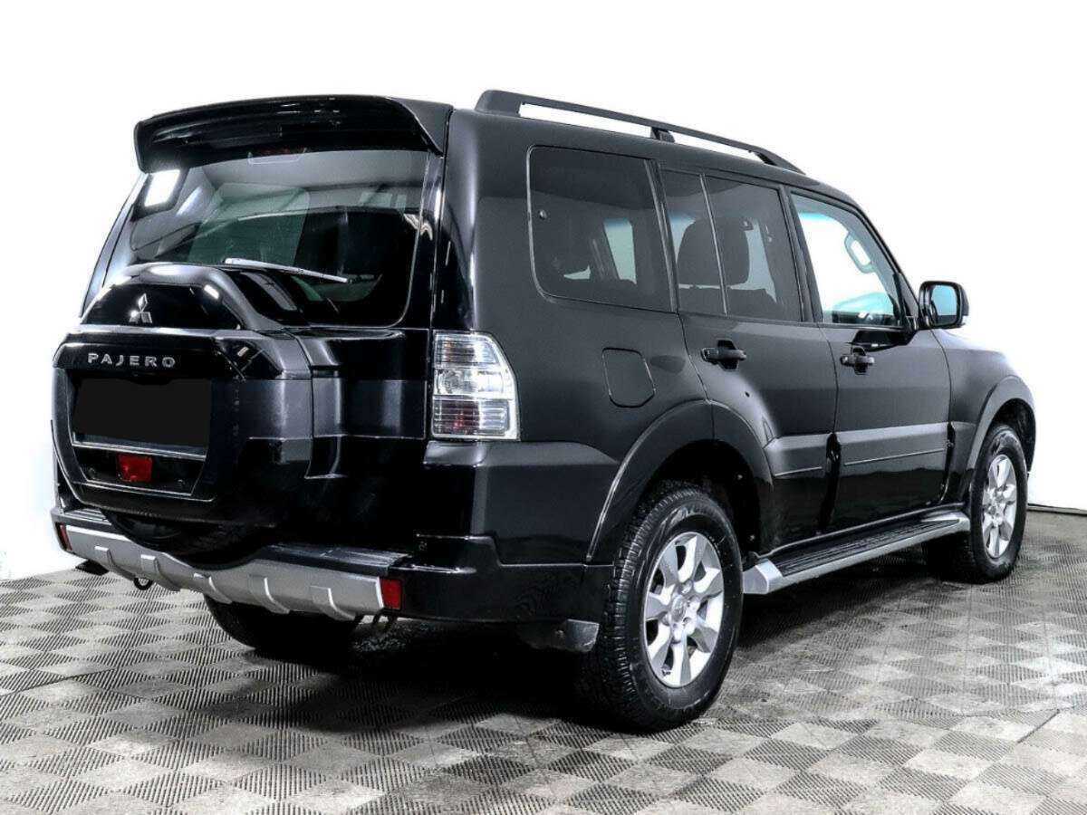 Mitsubishi Pajero б/у, 2017, Автоматическая. Фото: #3