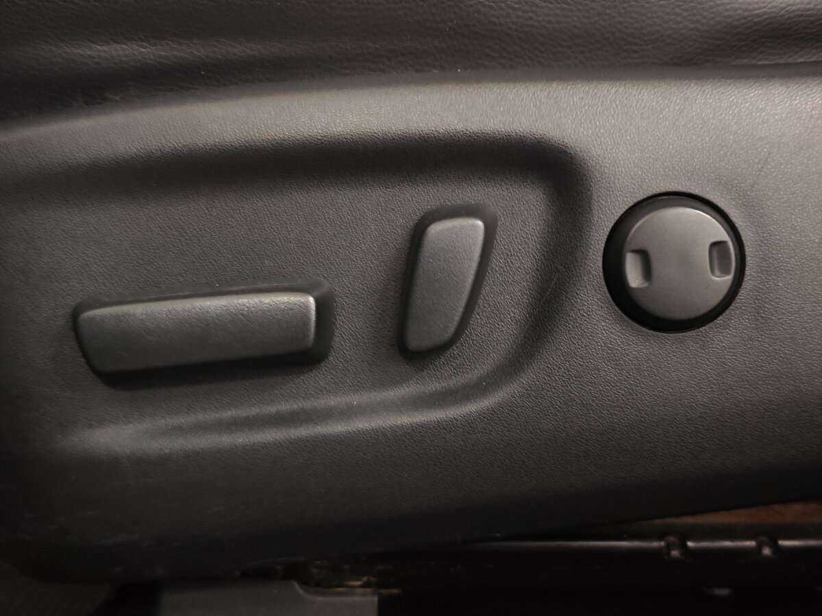 Toyota RAV4 б/у, 2015, Автоматическая. Фото: #23