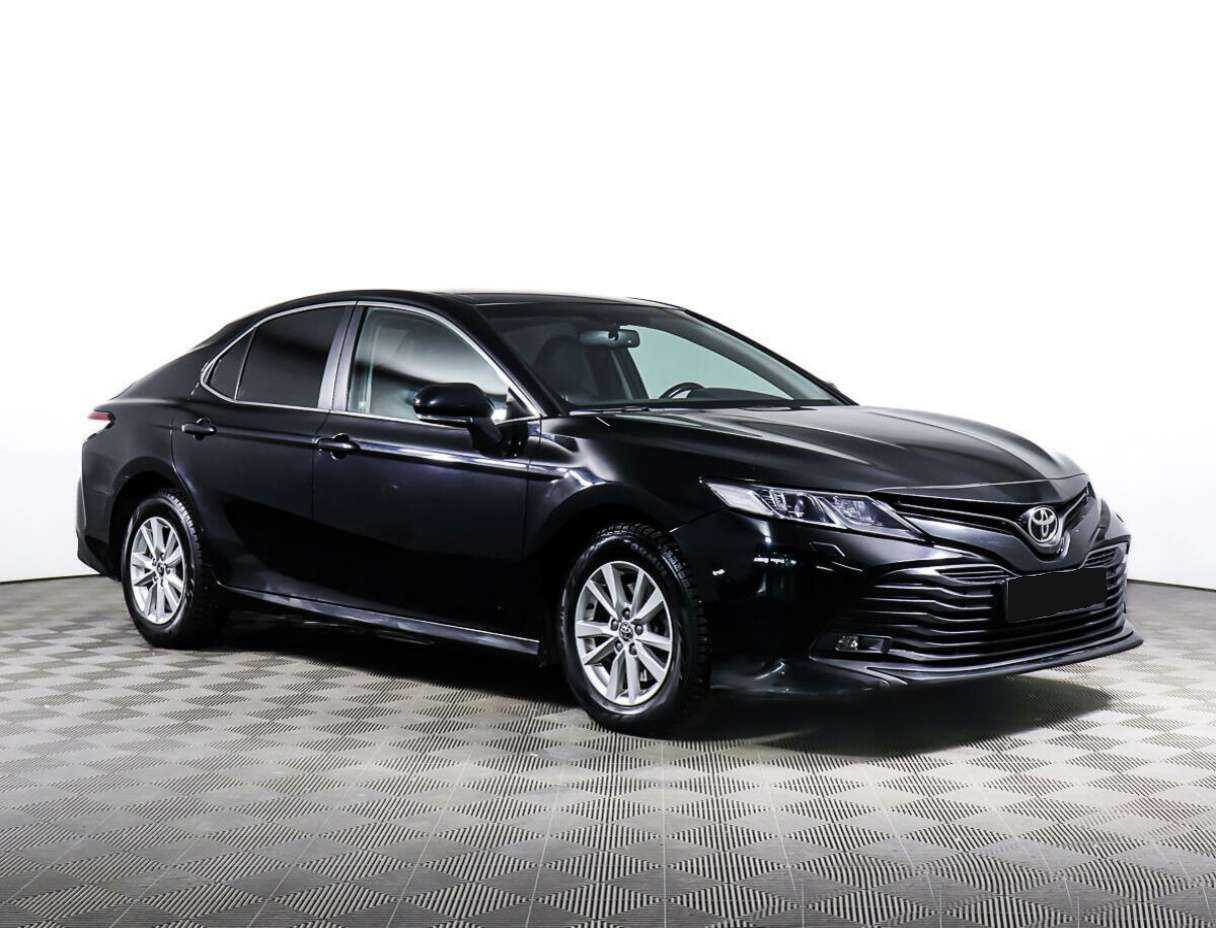 Toyota Camry б/у, 2018, Автоматическая. Фото: #2