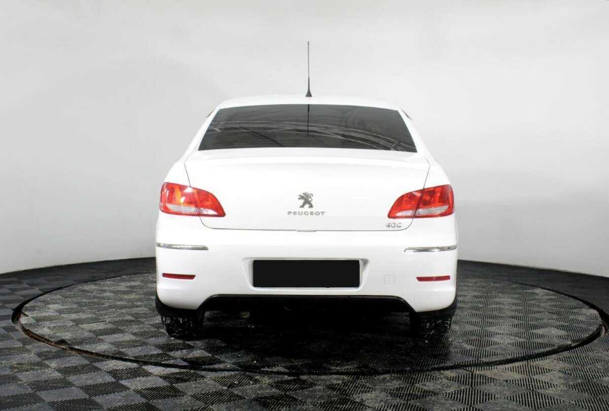 Peugeot 408 б/у, 2014, Механическая. Фото: #4