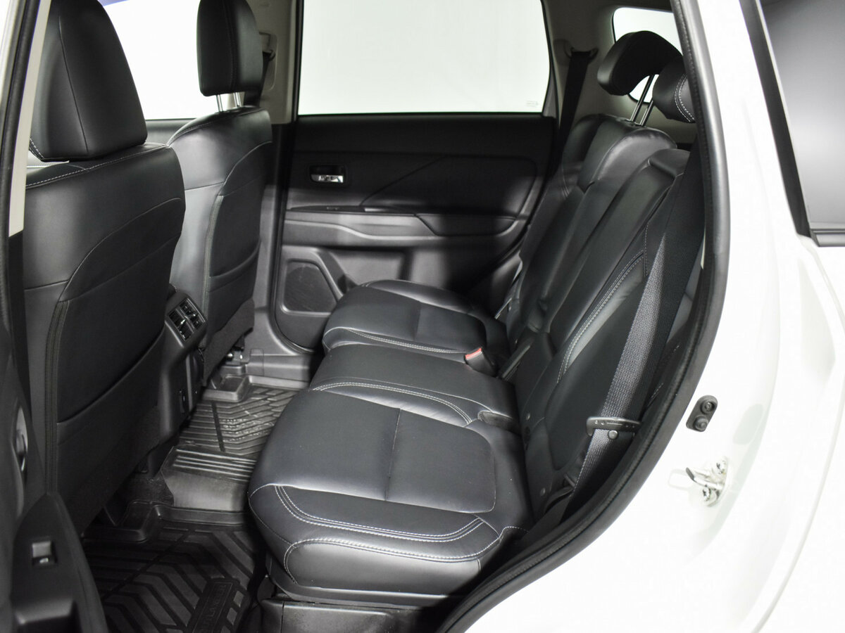 Mitsubishi Outlander б/у, 2020, Вариатор. Фото: #10