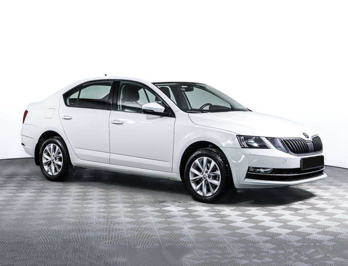 Skoda Octavia б/у, 2018, Автоматическая. Фото: #2