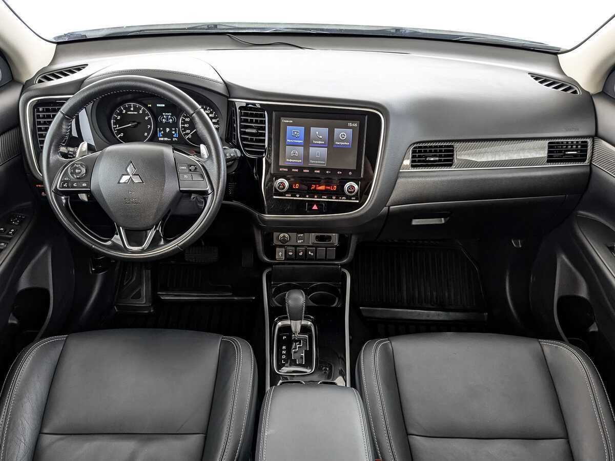 Mitsubishi Outlander б/у, 2021, Вариатор. Фото: #9