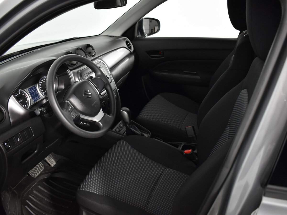 Suzuki Vitara б/у, 2019, Автоматическая. Фото: #9