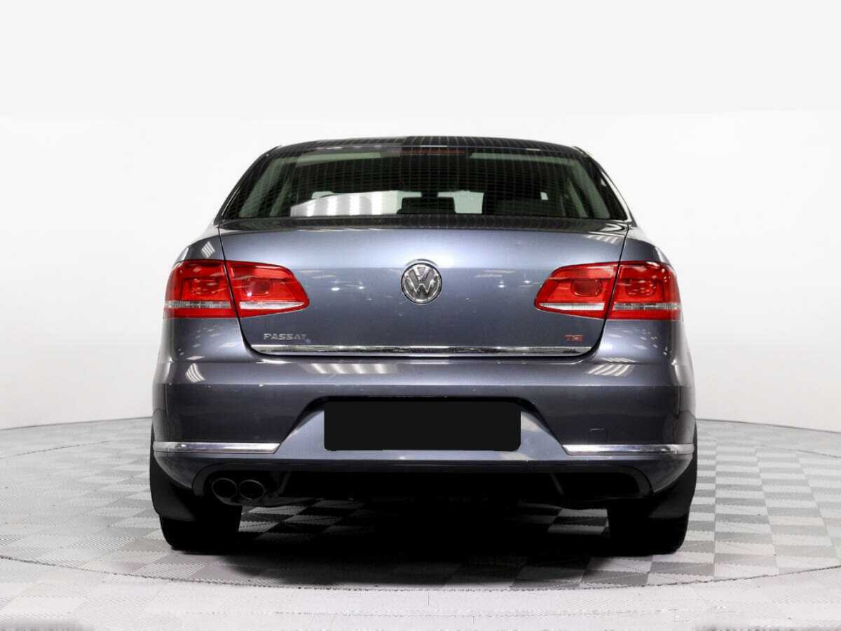 Volkswagen Passat б/у, 2012, Механическая. Фото: #4