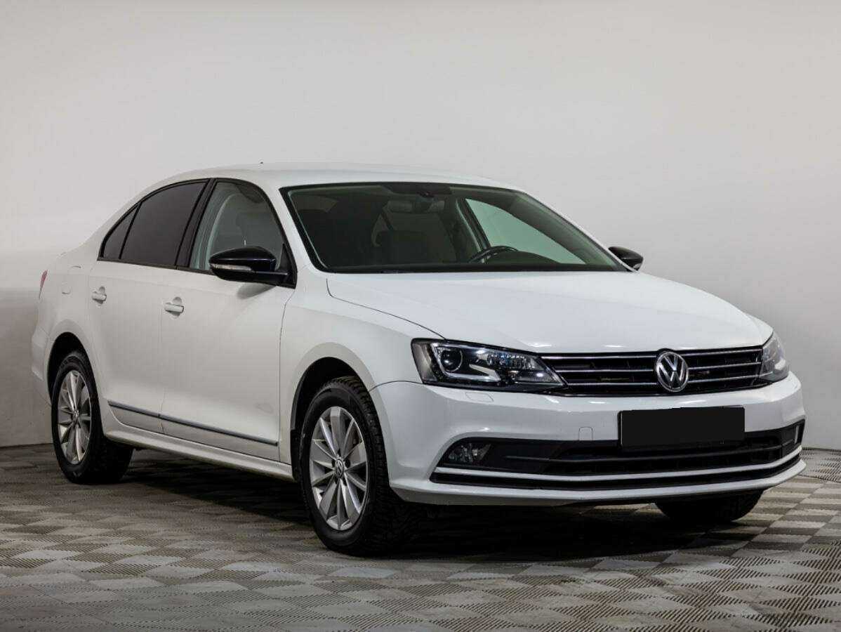 Volkswagen Jetta б/у, 2017, Роботизированная. Фото: #1