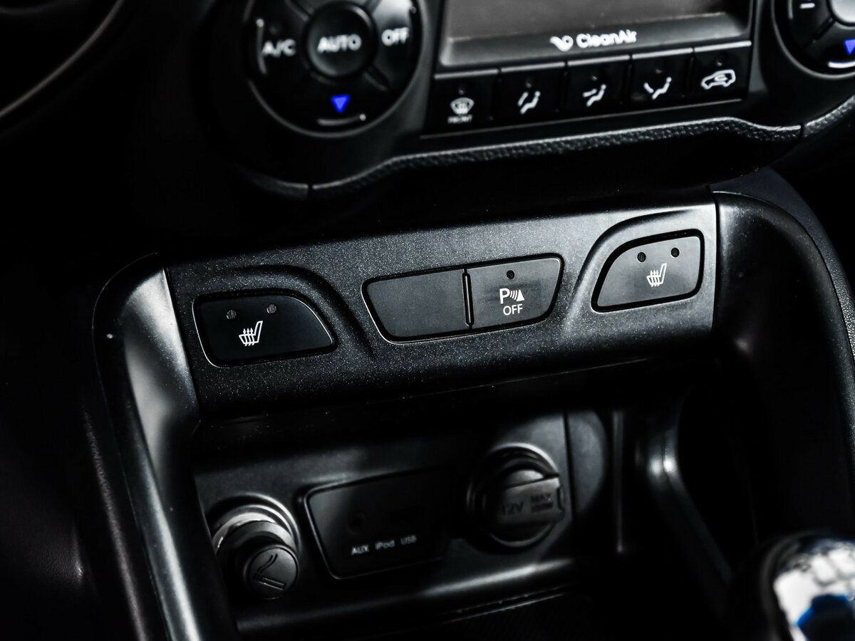 Hyundai ix35 б/у, 2014, Механическая. Фото: #11