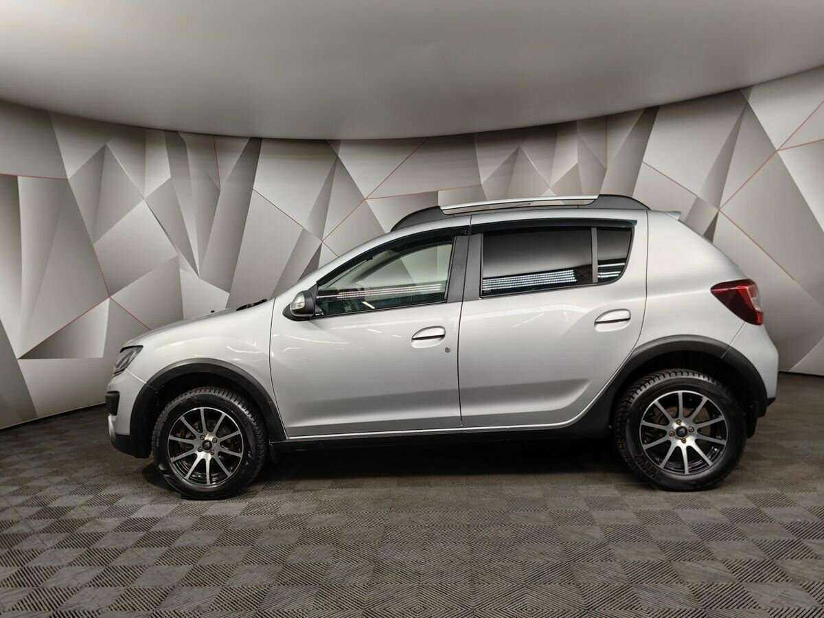 Renault Sandero б/у, 2017, Автоматическая. Фото: #4