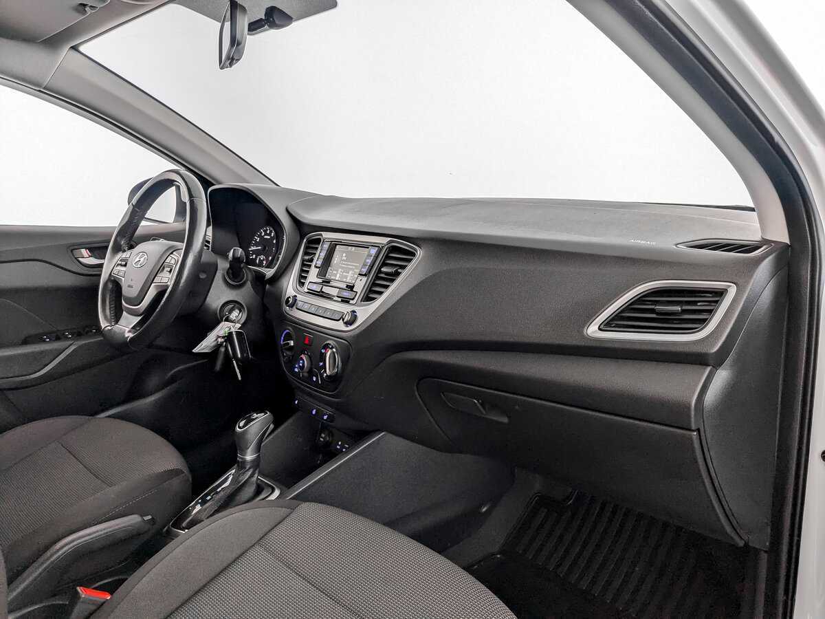 Hyundai Solaris б/у, 2018, Автоматическая. Фото: #9