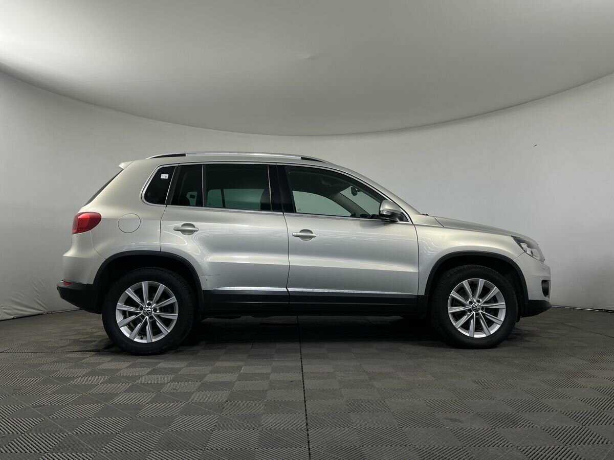 Volkswagen Tiguan б/у, 2012, Автоматическая. Фото: #3