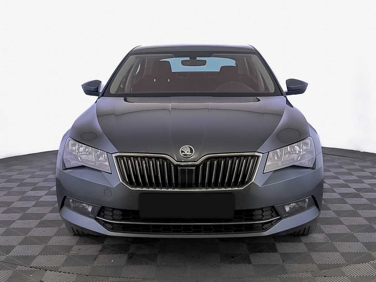Skoda Superb б/у, 2019, Роботизированная. Фото: #1