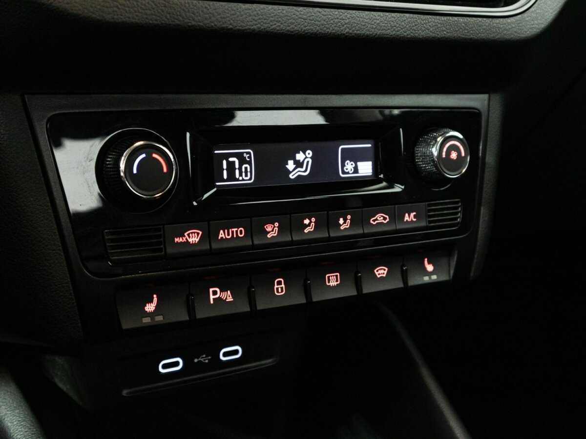 Volkswagen Polo б/у, 2020, Автоматическая. Фото: #16