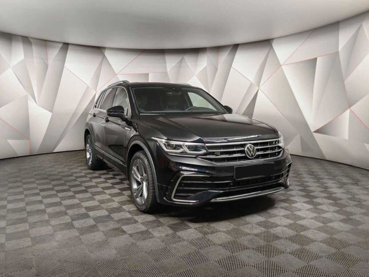 Volkswagen Tiguan б/у, 2021, Роботизированная. Фото: #2